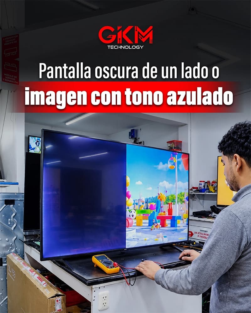 Televisor Smart TV con mitad de pantalla visiblemente más oscura y tonalidad azulada por desgaste térmico de los diodos LED